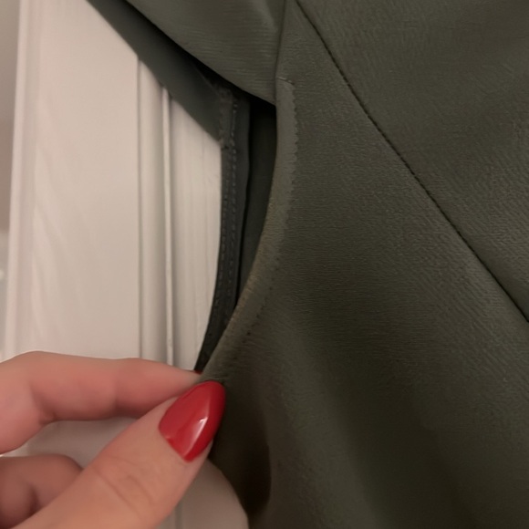 Green Belt Dress - Picture 5 of 7